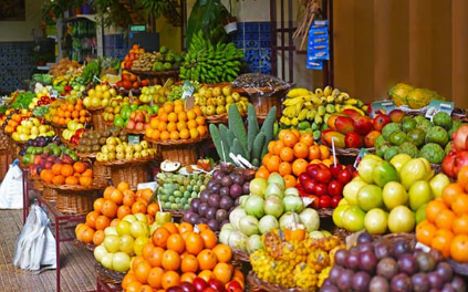 Banner giữa cửa hàng