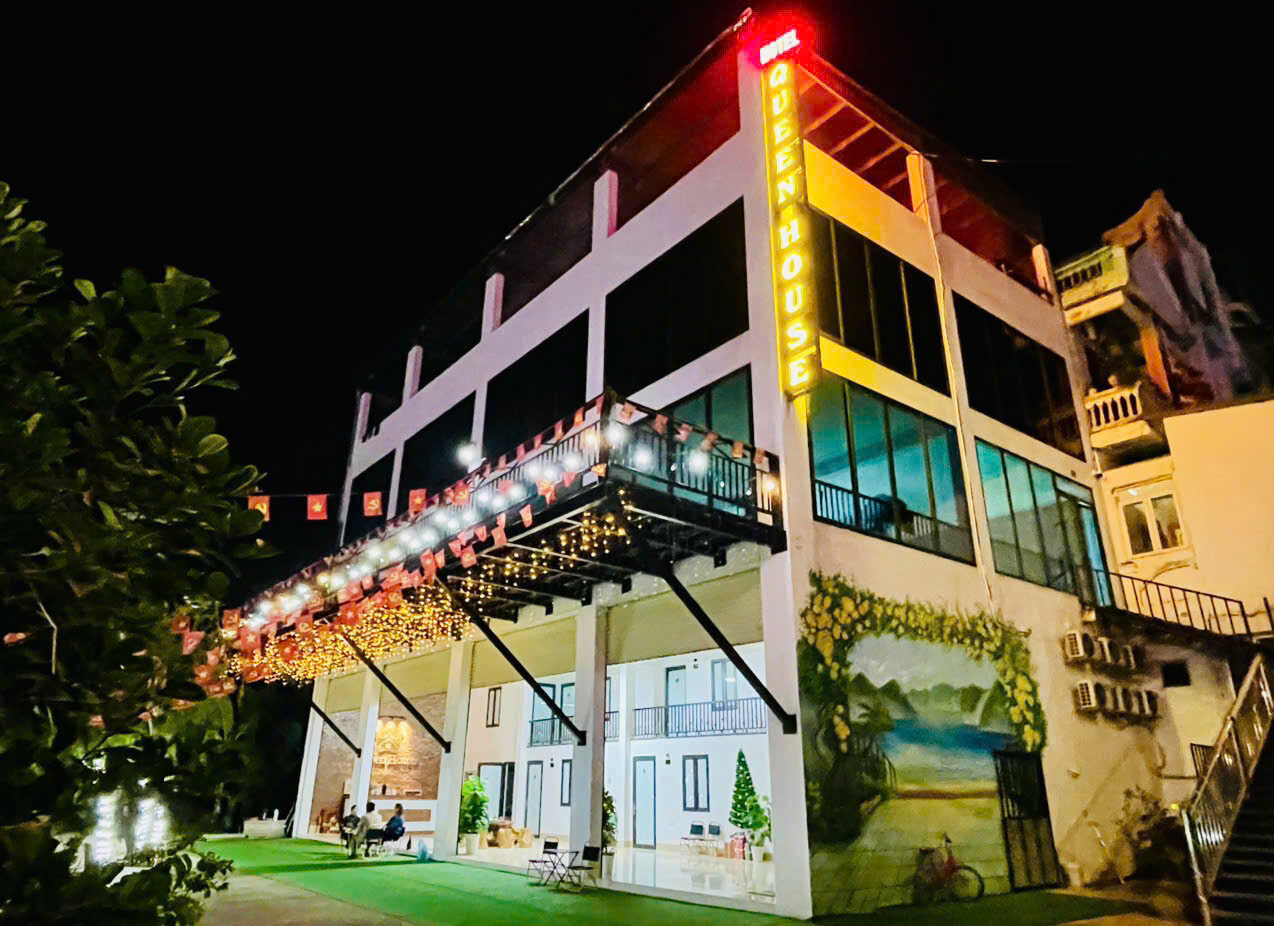 Queen House