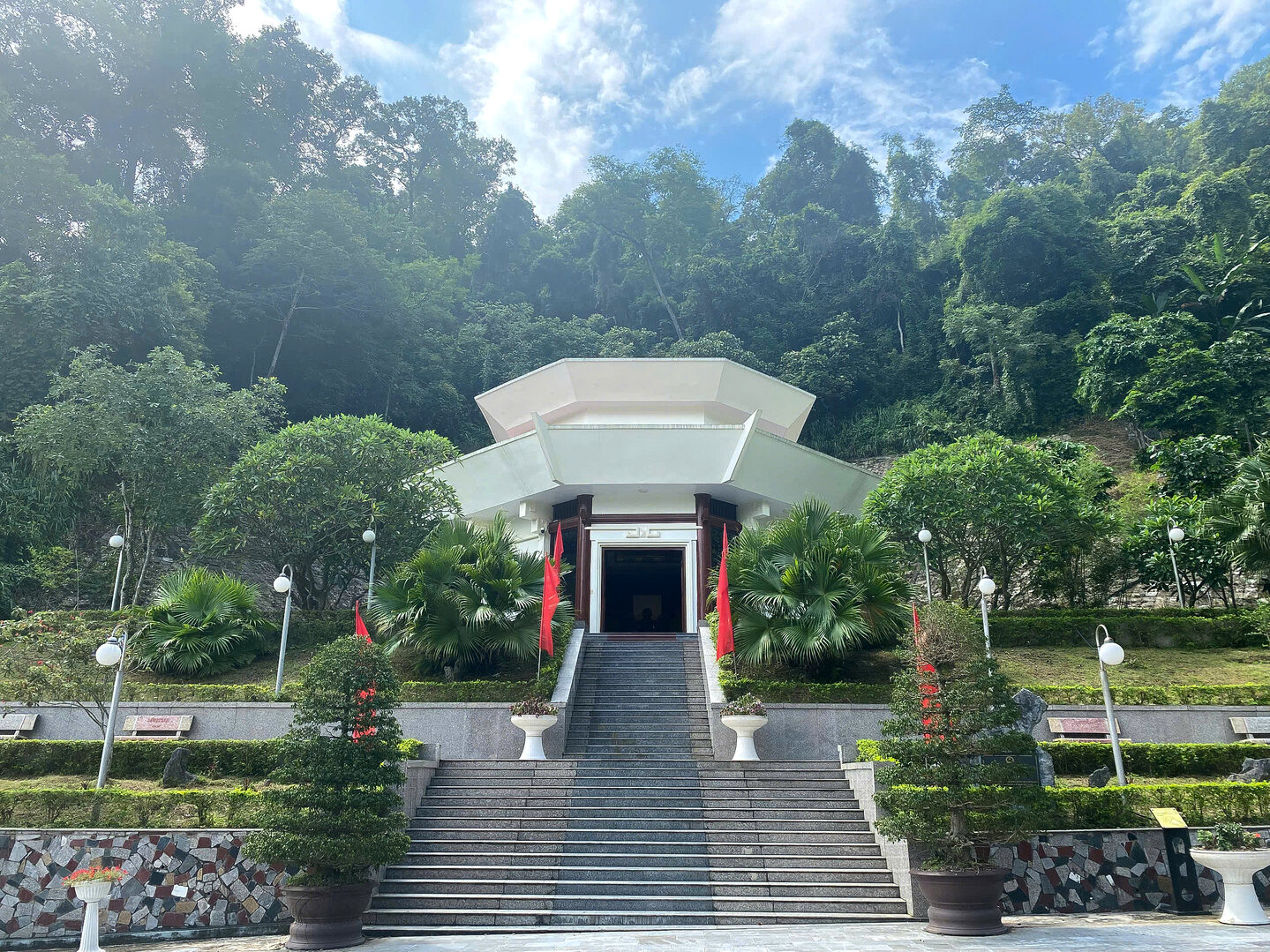 Hình ảnh cảnh báo 3