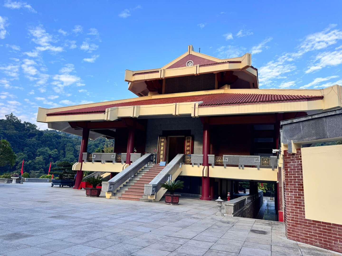 Hình ảnh cảnh báo 2