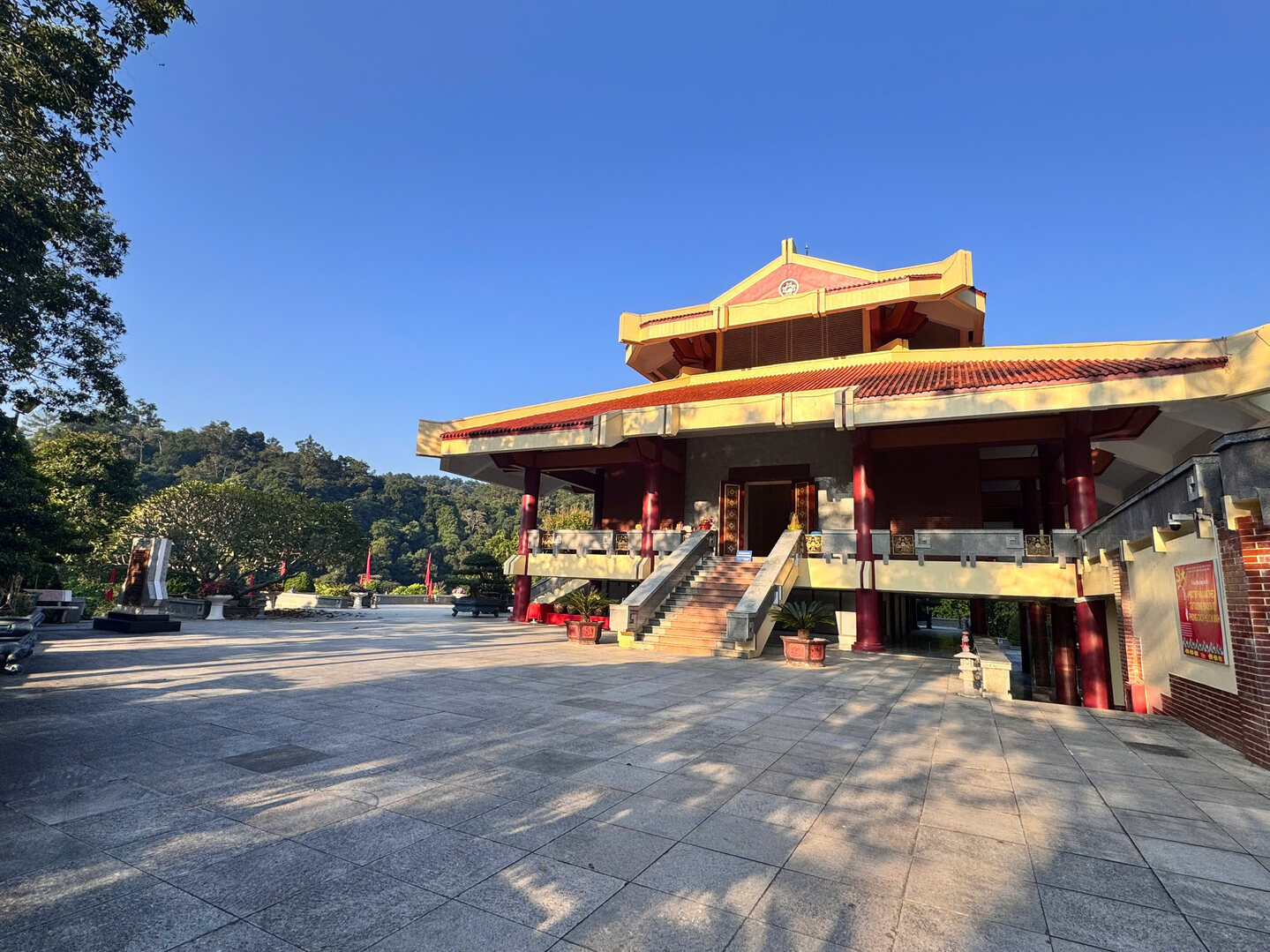 Hình ảnh cảnh báo 2