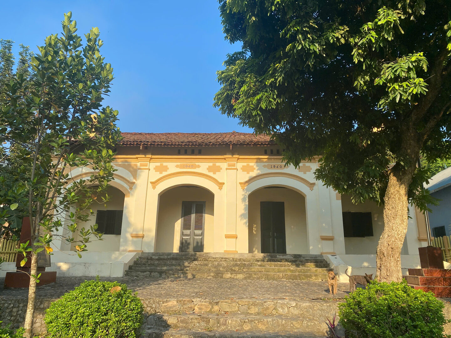 Hình ảnh cảnh báo 9